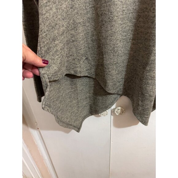 DG2 by Diane Gilman Asymmetrical Shark Bite Hem Turtle Neck Sweater Large Brown - Picture 4 of 13